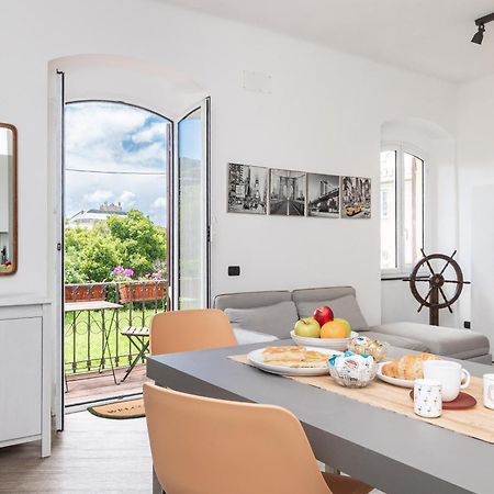 Spacious 3-Bedroom Apartment - 10 Min To City Center & 5 Min To Gaslini Hospital Gênes Extérieur photo