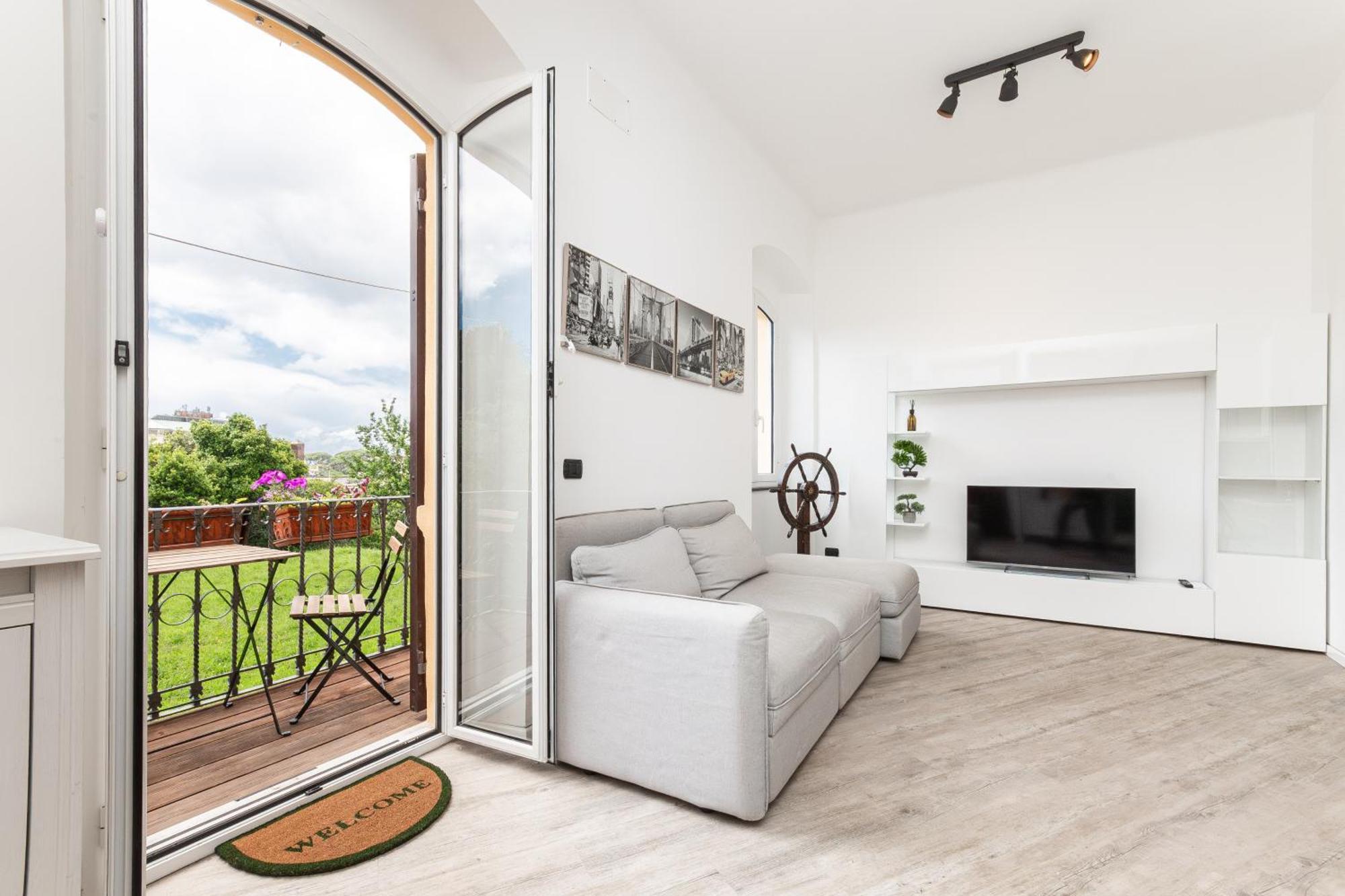 Spacious 3-Bedroom Apartment - 10 Min To City Center & 5 Min To Gaslini Hospital Gênes Extérieur photo