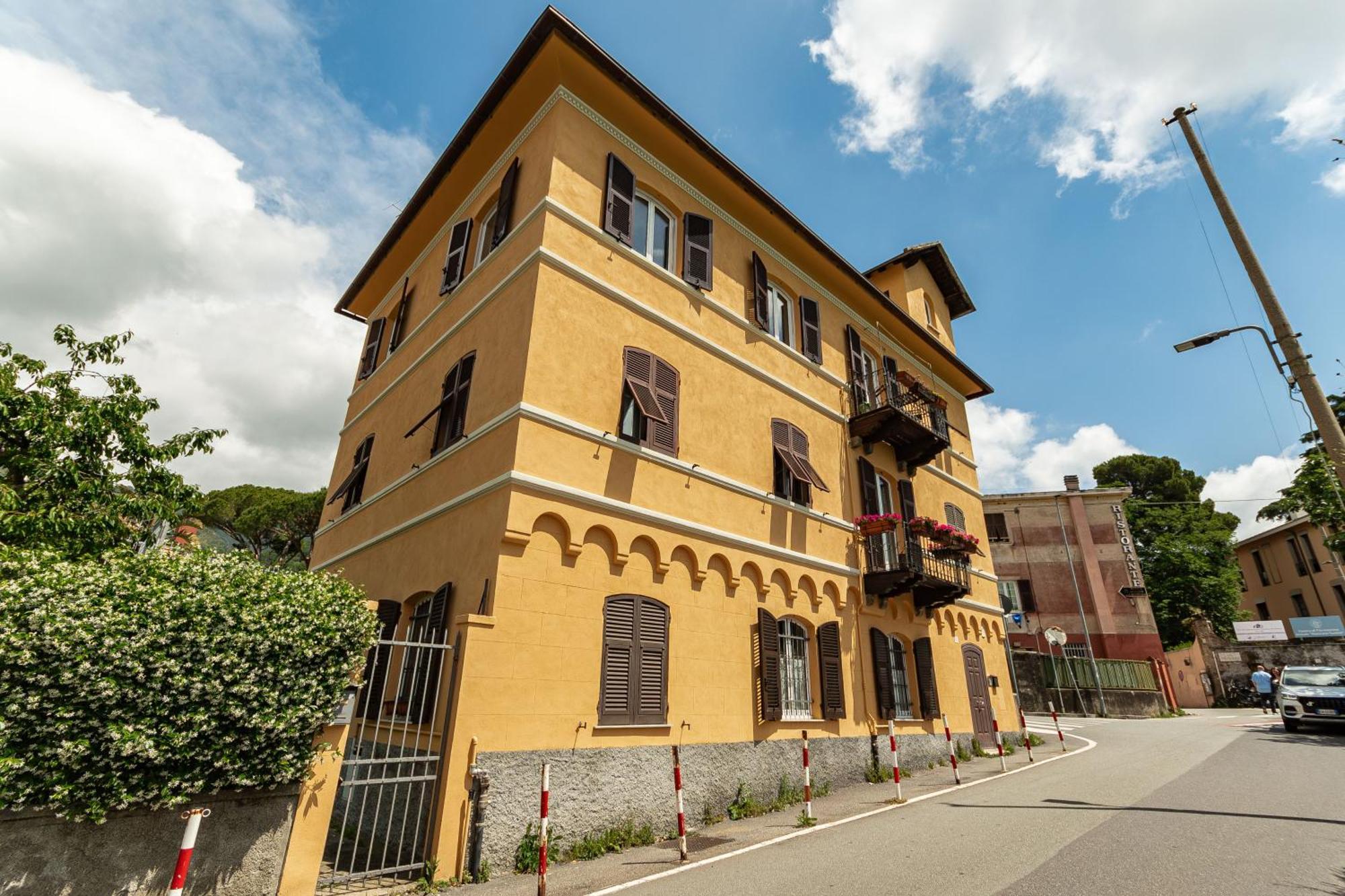 Spacious 3-Bedroom Apartment - 10 Min To City Center & 5 Min To Gaslini Hospital Gênes Extérieur photo