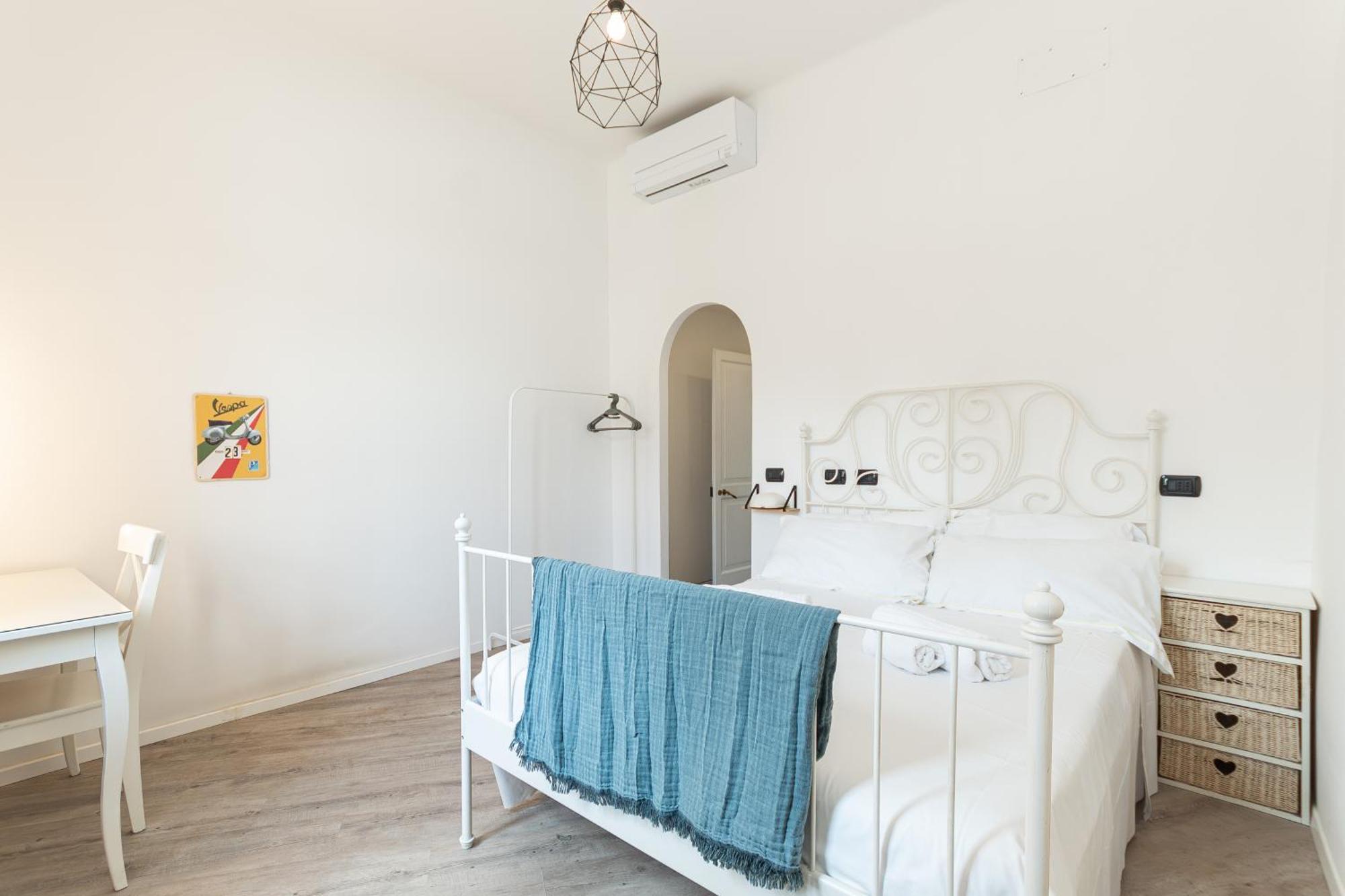 Spacious 3-Bedroom Apartment - 10 Min To City Center & 5 Min To Gaslini Hospital Gênes Extérieur photo