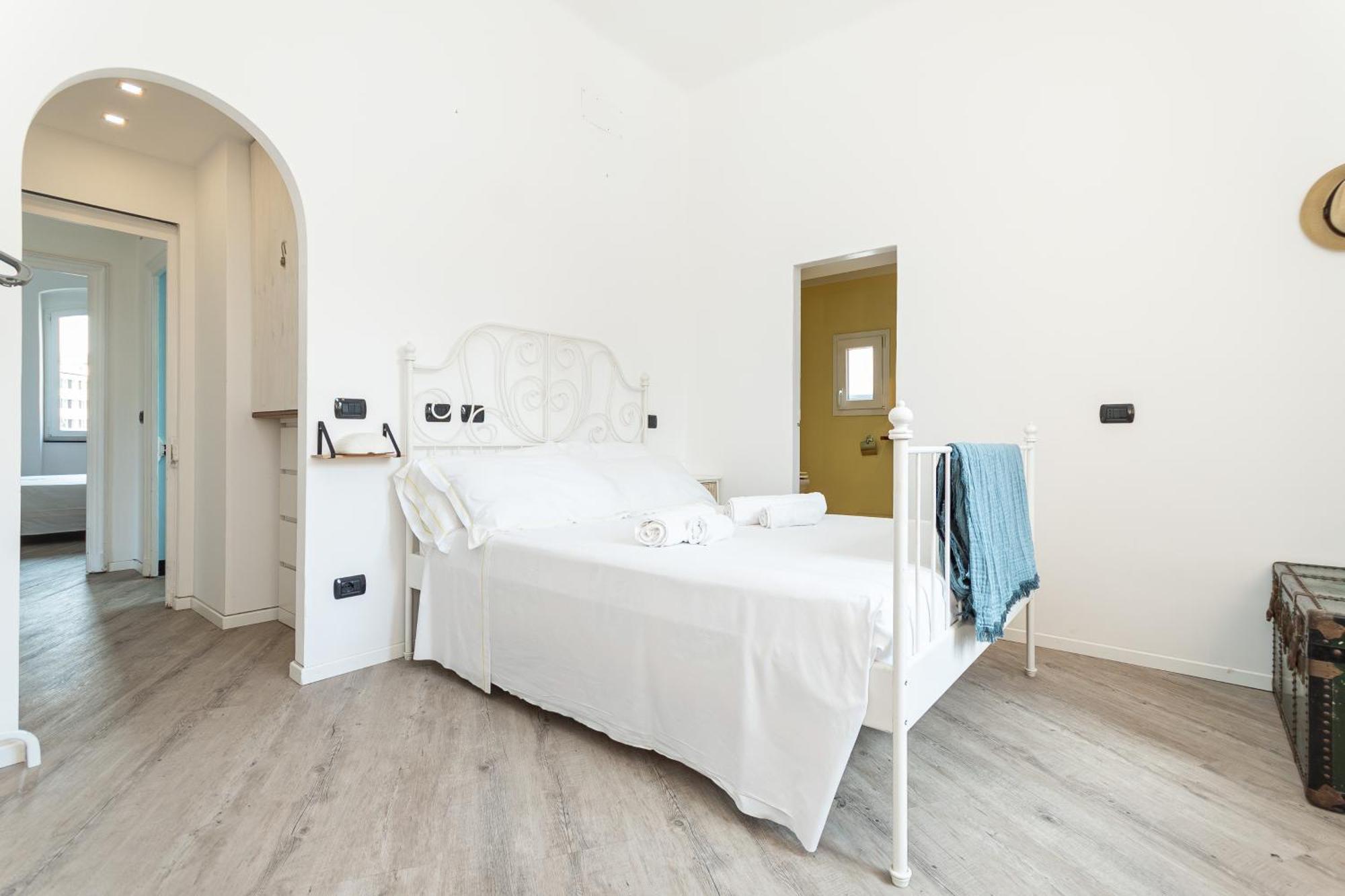 Spacious 3-Bedroom Apartment - 10 Min To City Center & 5 Min To Gaslini Hospital Gênes Extérieur photo