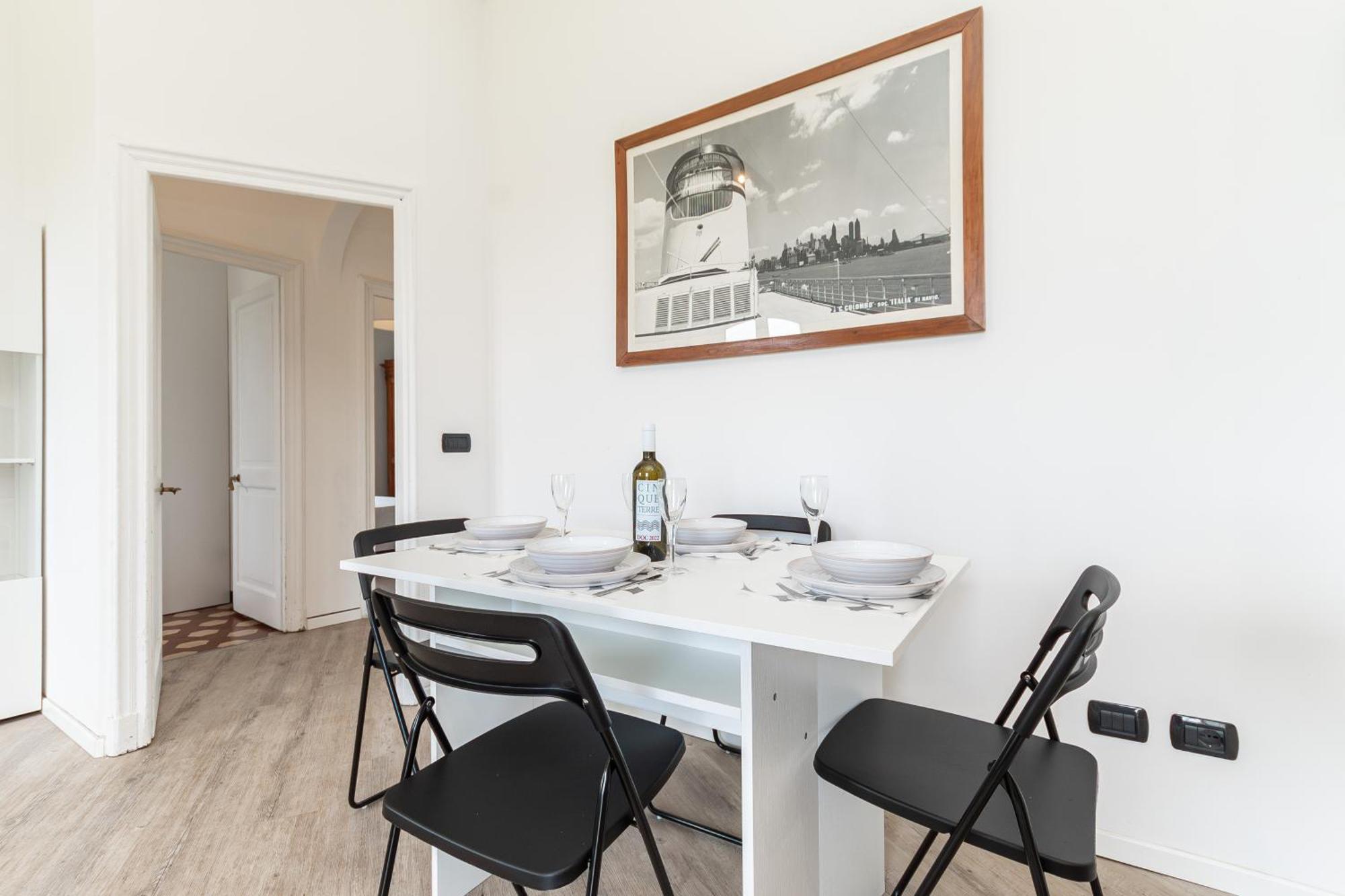 Spacious 3-Bedroom Apartment - 10 Min To City Center & 5 Min To Gaslini Hospital Gênes Extérieur photo