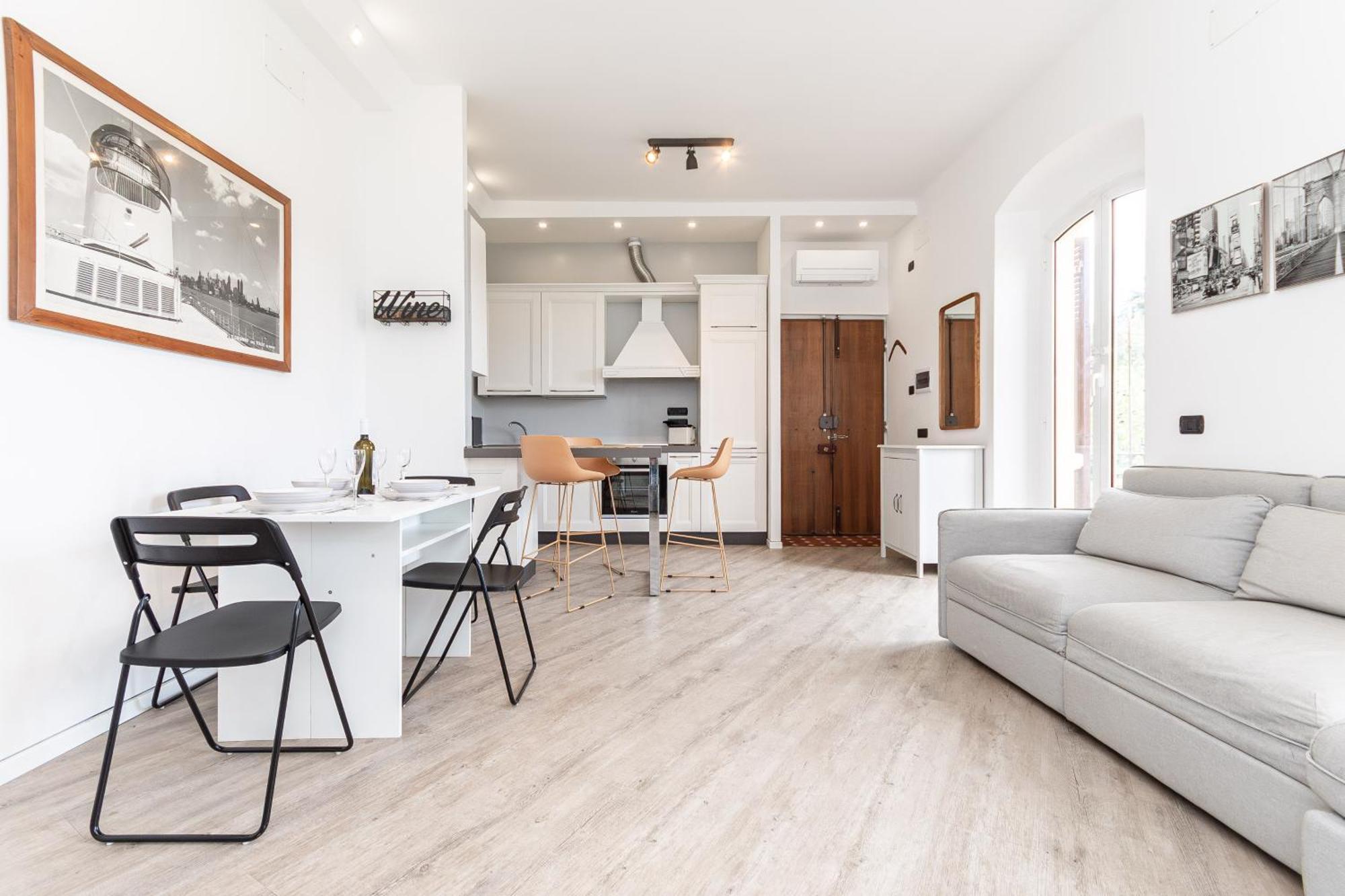 Spacious 3-Bedroom Apartment - 10 Min To City Center & 5 Min To Gaslini Hospital Gênes Extérieur photo